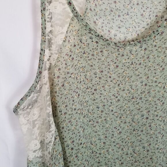 IRIS BASIC FLORAL PRINT WITH LACE HI-LOW HEM. SZ L - Picture 6 of 14